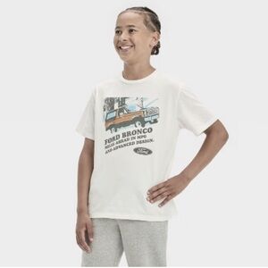 Art Class White Short Sleeve Graphic Tee